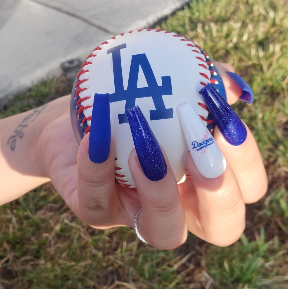 Dodger Press on nails